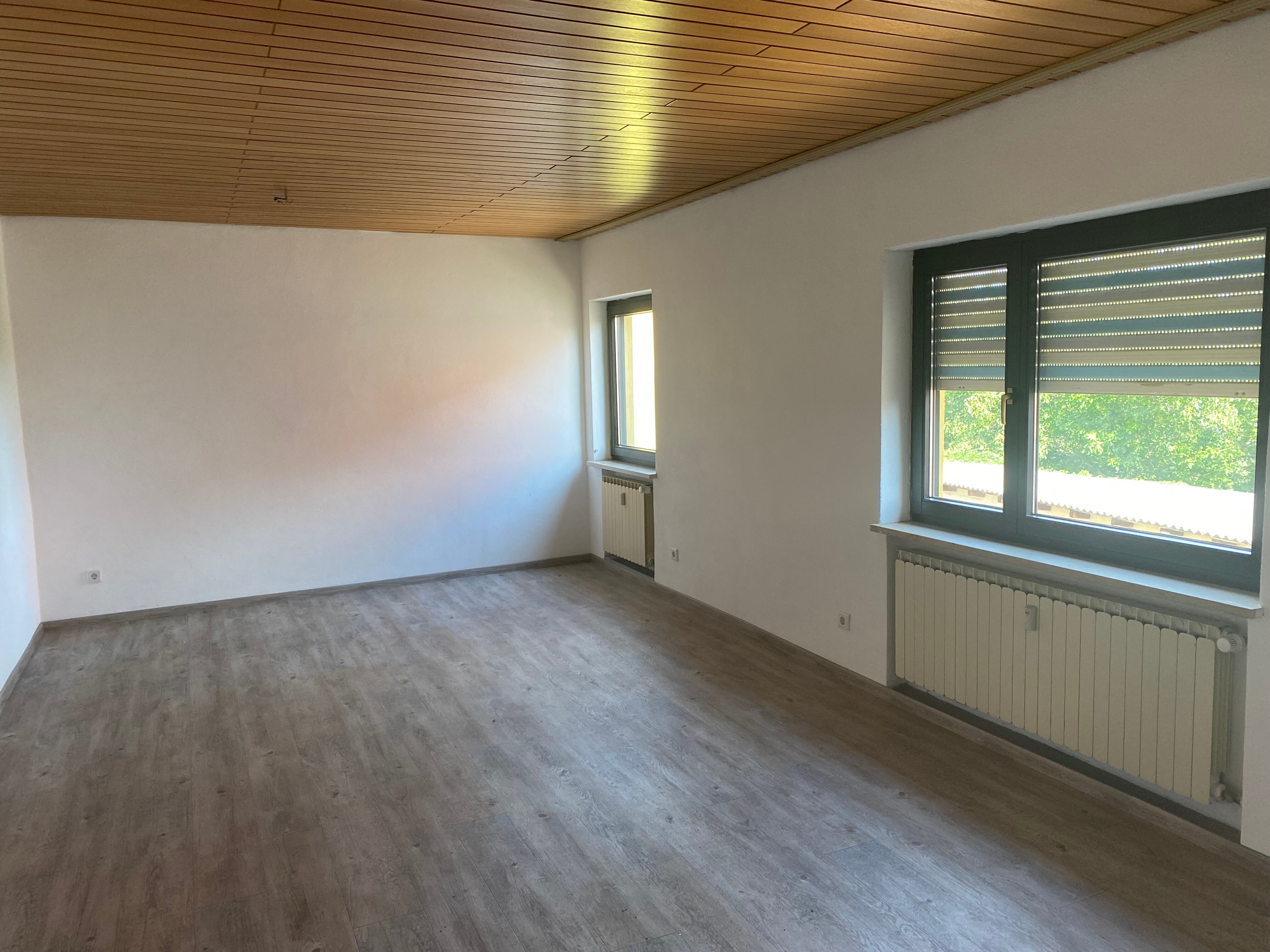 Wohnung zur Miete 650 € 3 Zimmer 82 m²<br/>Wohnfläche Großweingarten Spalt 91174