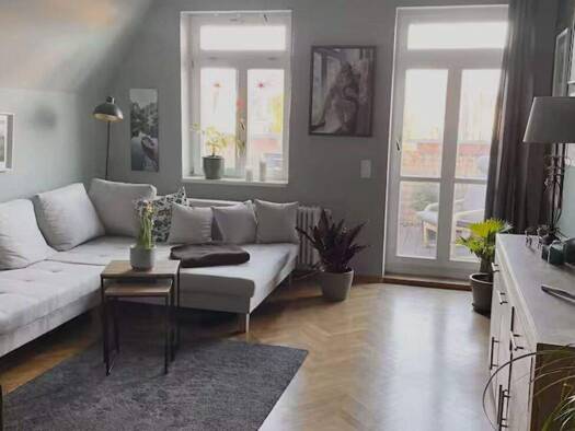 Wohnung zur Miete Wohnen auf Zeit 2.500 € 3 Zimmer 104 m² frei ab 23.05.2026 Blasewitz Dresden 01309