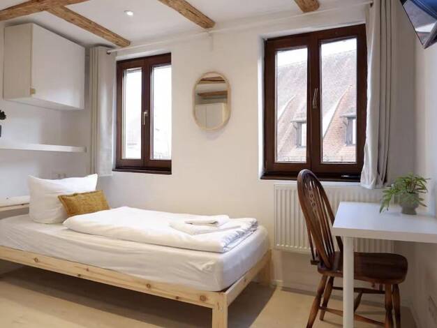 Wohnung zur Miete 1.450 € 2 Zimmer 20 m² 3. Geschoss Innenstadt Tübingen 72070