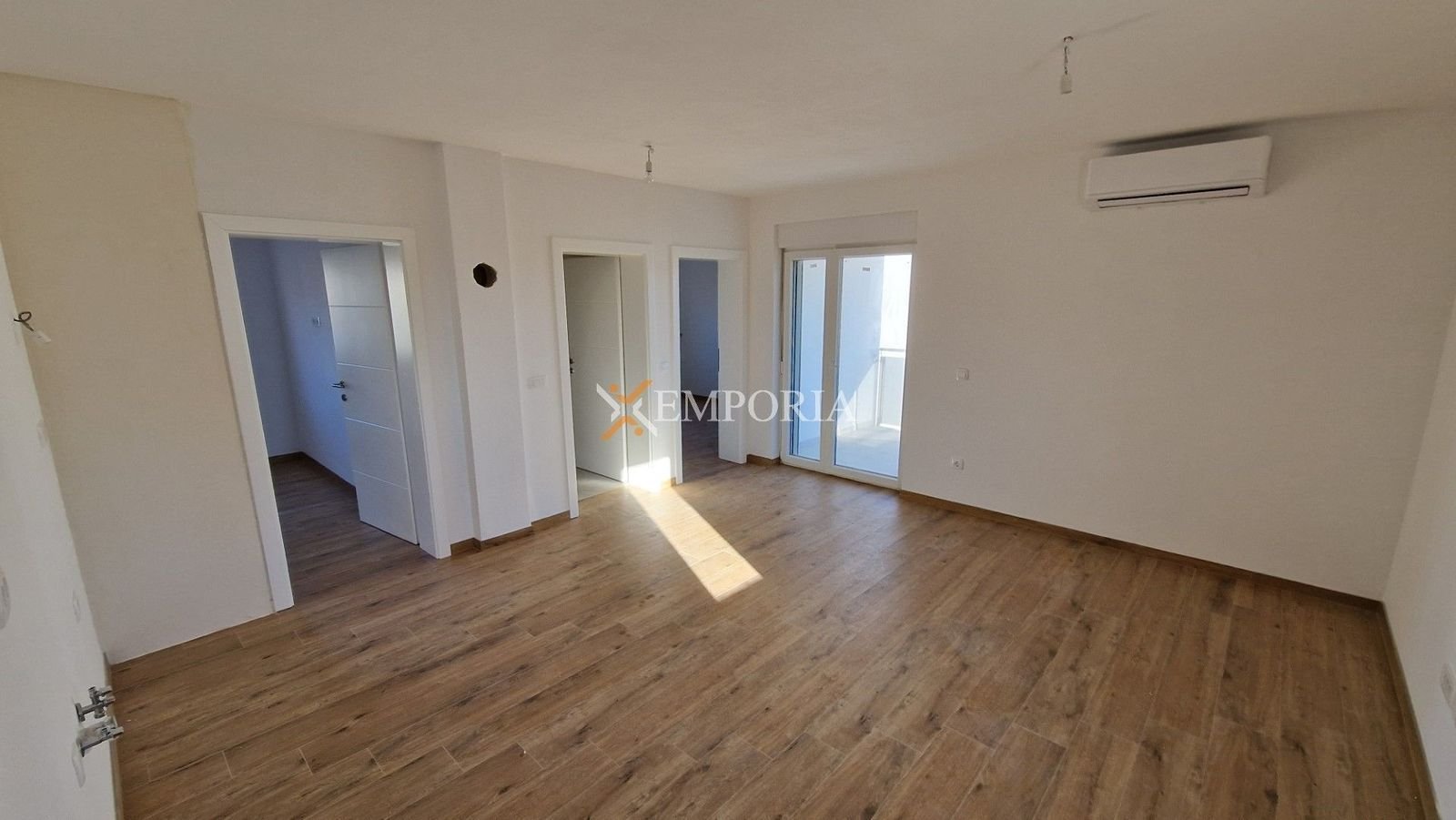 Wohnung zum Kauf 210.000 € 2 Zimmer 59 m²<br/>Wohnfläche 1.<br/>Geschoss Vir