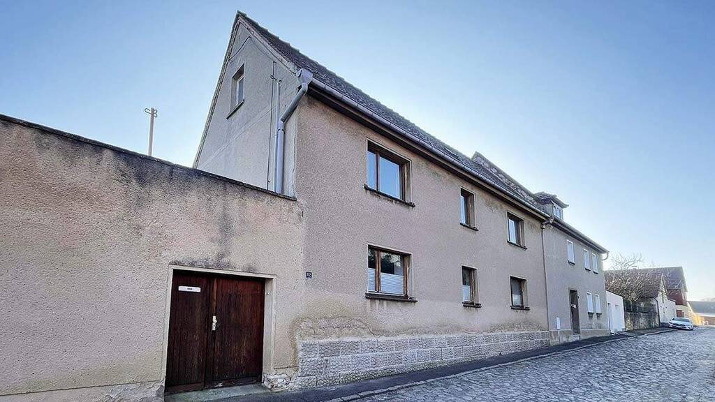 Einfamilienhaus zur Versteigerung 9.000 € 105 m² 537 m² Grundstück Töpferstraße 12 Stößen 06667