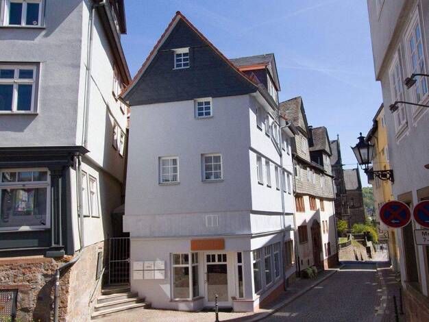 Mehrfamilienhaus zum Kauf provisionsfrei 1.150.000 € 16 Zimmer 337 m² 143 m² Grundstück Untergasse 17 Marburg 35037
