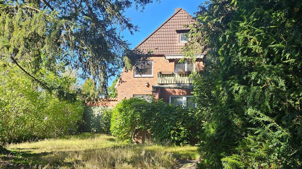 Mehrfamilienhaus zum Kauf 680.000 € 6 Zimmer 146 m² 997 m² Grundstück frei ab sofort Garstedt Norderstedt 22848