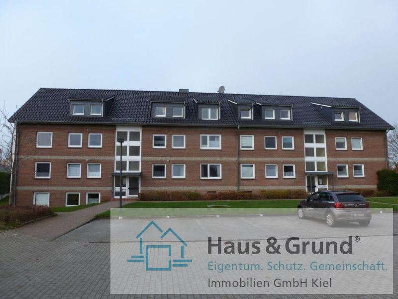 Wohnung zur Miete 495 € 3 Zimmer 55 m²<br/>Wohnfläche 2.<br/>Geschoss ab sofort<br/>Verfügbarkeit Hamburger Chaussee 17a Molfsee Molfsee 24113