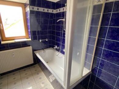 Wohnung zur Miete 465 € 3 Zimmer 84,3 m² 2. Geschoss frei ab sofort Ziegelstr. 8 Meerane Meerane 08393