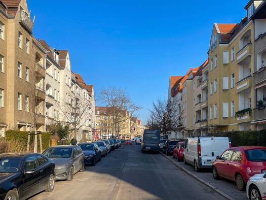 Mehrfamilienhaus zum Kauf als Kapitalanlage geeignet 4.500.000 € 1.657,1 m² 786 m² Grundstück Siemensstadt Berlin 13629