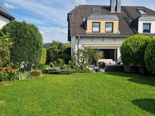 Doppelhaushälfte zum Kauf 549.000 € 5 Zimmer 145 m² 341 m² Grundstück frei ab sofort Vilkerath Overath 51491