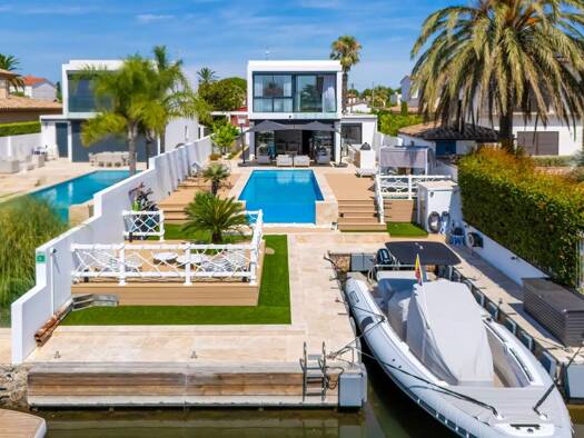 Haus zum Kauf 1.495.000 € 205 m² 540 m² Grundstück Empuriabrava 17487