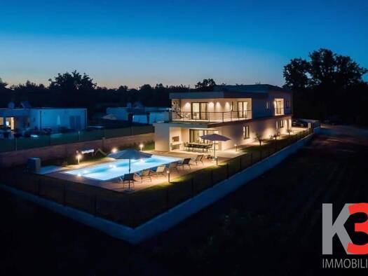 Haus zum Kauf 1.100.000 € 6 Zimmer 272 m² Svetvinčenat 52342