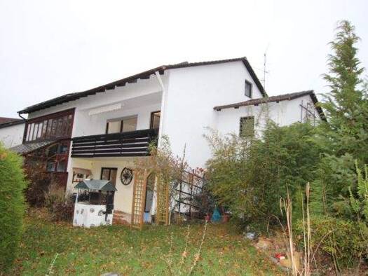 Reihenendhaus zum Kauf 255.000 € 5 Zimmer 132 m² 424 m² Grundstück frei ab sofort Pfarrkirchen 84347