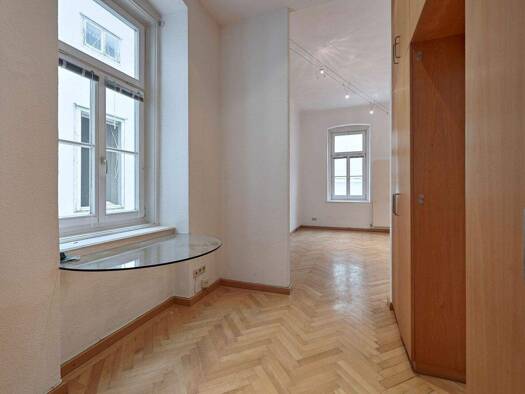 Wohnung zum Kauf 335.000 € 2 Zimmer 46,5 m² 4. Geschoss Lindengasse 25 Wien 1070