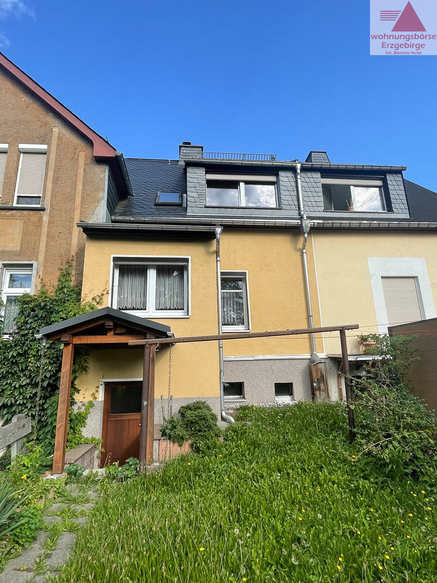 Reihenmittelhaus zum Kauf 85.000 € 4 Zimmer 87 m²<br/>Wohnfläche 320 m²<br/>Grundstück Beierfeld Grünhain / Beierfeld 08344