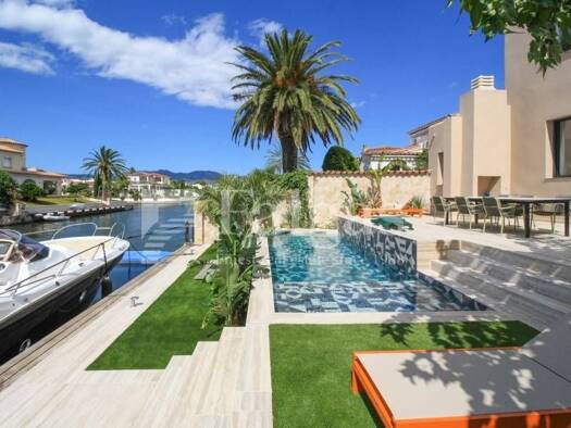 Villa zum Kauf - Erstbezug 1.390.000 € 4 Zimmer 150 m² 492 m² Grundstück Castelló d'Empúries 17487