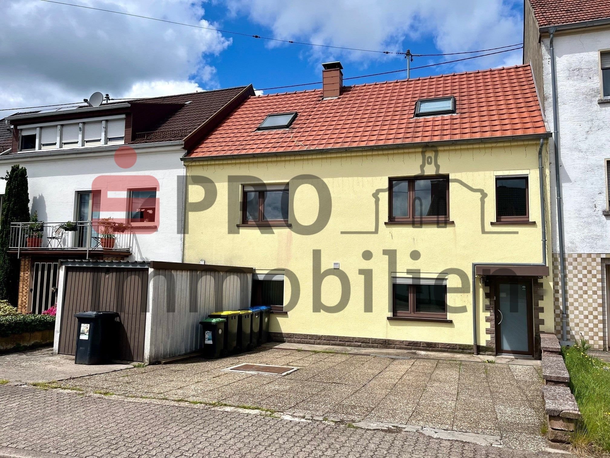 Mehrfamilienhaus zum Kauf 249.000 € 9 Zimmer 238 m²<br/>Wohnfläche 661 m²<br/>Grundstück ab sofort<br/>Verfügbarkeit Holz Heusweiler 66265