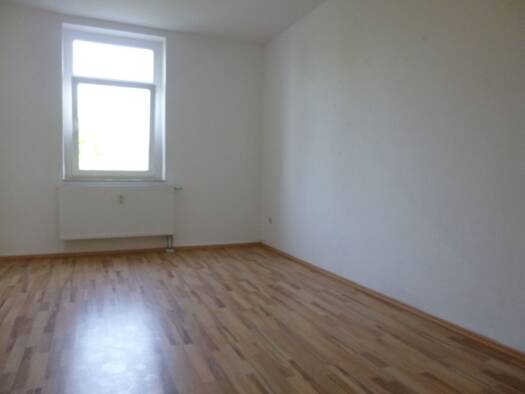 Wohnung zur Miete 340 € 2 Zimmer 64 m² 2. Geschoss frei ab 01.11.2025 Greiz 07973