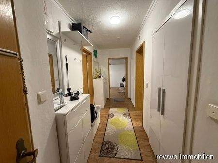 Immobilie in Garching an der Alz - Gepflegte 3-Zimmer-Erdgeschosswohnung mit Loggia, Garage und großem Kellerraum in Garching an der Alz - Hartfeld - Bild 4