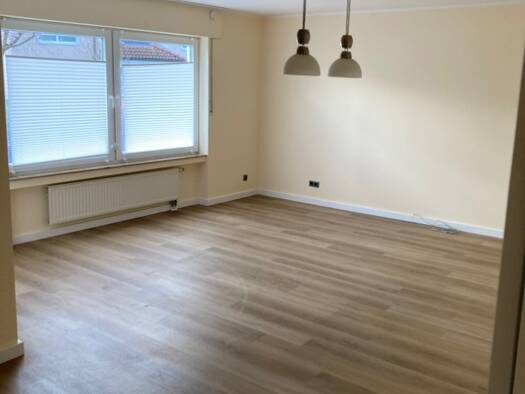 Wohnung zur Miete 800 € 1 Zimmer 68 m² frei ab sofort Hangelar Sankt Augustin 53757