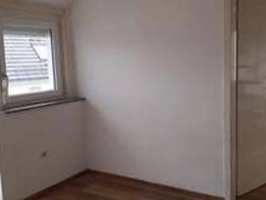Wohnung zur Miete 750 € 3 Zimmer 63 m² Geschoss 2/3 frei ab sofort Uhlbach Stuttgart 70329