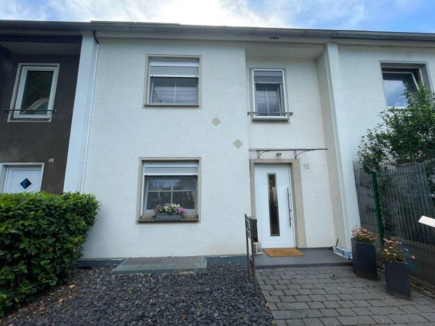 Reihenmittelhaus zum Kauf 389.000 € 6 Zimmer 120 m² 270 m² Grundstück frei ab 01.01.2027 Wanheimerort Duisburg 47055