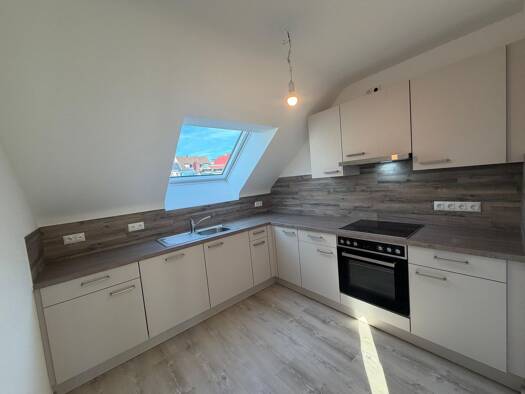 Wohnung zur Miete 1.075 € 2 Zimmer 80 m² Geschoss 2/2 frei ab sofort Herzogenaurach Herzogenaurach 91074