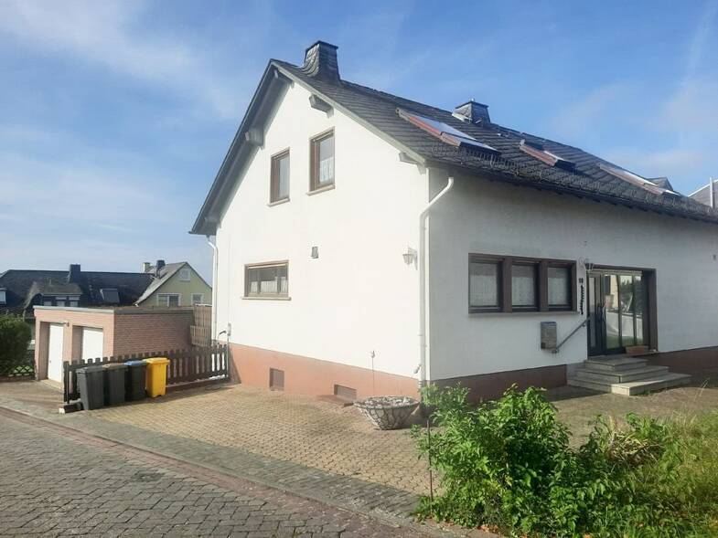 Einfamilienhaus zum Kauf provisionsfrei 285.000 € 7 Zimmer 180 m² 533 m² Grundstück frei ab sofort Lindenweg 10 Becheln 56132