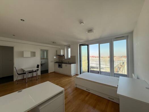 Studio zur Miete 750 € 1 Zimmer 37 m² Geschoss 8/9 frei ab sofort Heideloffstraße 26 Glockenhof Nürnberg 90478