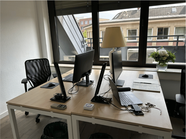 Bürofläche zur Miete provisionsfrei 580 € 26 m² Bürofläche Sternstraße Pempelfort Düsseldorf 40479