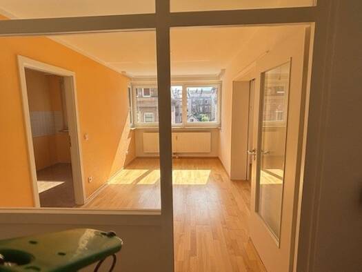 Maisonette zur Miete 1.519 € 6 Zimmer 135 m² Dachgeschoss, 3. Geschoss frei ab sofort Schmausengartenstraße 8 Maxfeld Nürnberg 90409