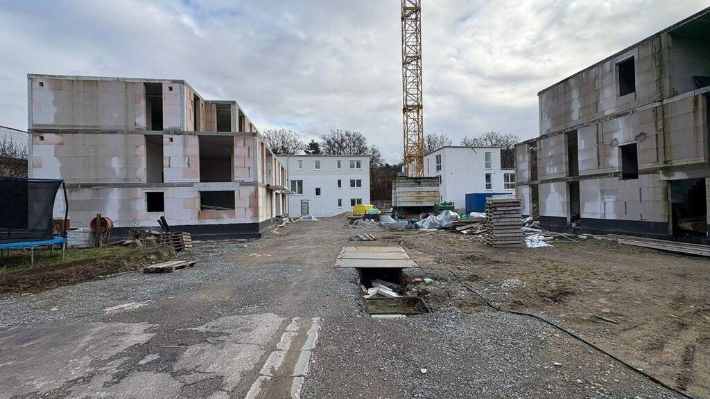 Mehrfamilienhaus zum Kauf 499.000 € 69 Zimmer 2.025 m² 3.665 m² Grundstück Greußenheim 97259