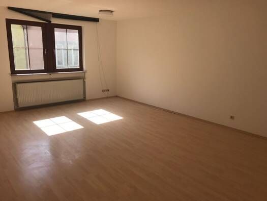 Wohnung zur Miete 830 € 4 Zimmer 136 m² frei ab sofort Rothenburg Rothenburg ob der Tauber 91541