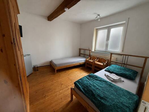 Einfamilienhaus zum Kauf 299.400 € 7,5 Zimmer 145 m² 785 m² Grundstück Offenheim 55234
