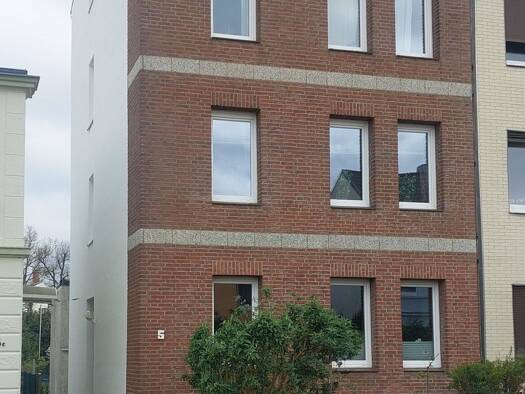 Mehrfamilienhaus zum Kauf provisionsfrei 445.000 € 9 Zimmer 202 m² 384 m² Grundstück frei ab sofort St. Gertrud Lübeck 23566
