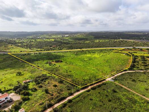 Grundstück zum Kauf 550.000 € 80.821 m² Grundstück Lagos 8600