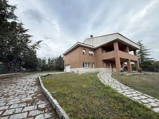 Chalet zum Kauf 1.400.000 € 5 Zimmer 566 m² Hoyo De Manzanares Hoyo de Manzanares 28248