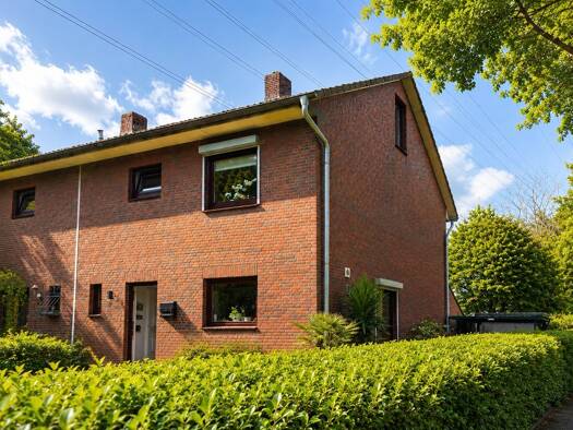 Doppelhaushälfte zum Kauf 470.000 € 4 Zimmer 102 m² 499 m² Grundstück Friedrichsgabe Norderstedt 22844