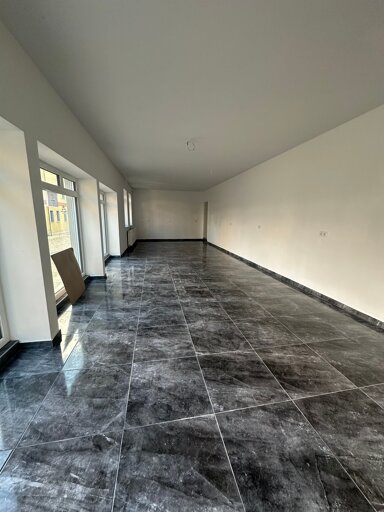 Ladenfläche zur Miete provisionsfrei 2 Zimmer 95 m² Verkaufsfläche Fürtherstr. 13 Zirndorf Zirndorf 90513