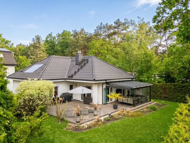 Bungalow zum Kauf 1.048.000 € 5,5 Zimmer 195 m² 728 m² Grundstück Stahnsdorf Stahnsdorf 14532
