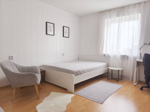 Wohnung zur Miete 360 € 1 Zimmer 16 m² 4 Geschosse frei ab 01.04.2026 Neutraubling 93073