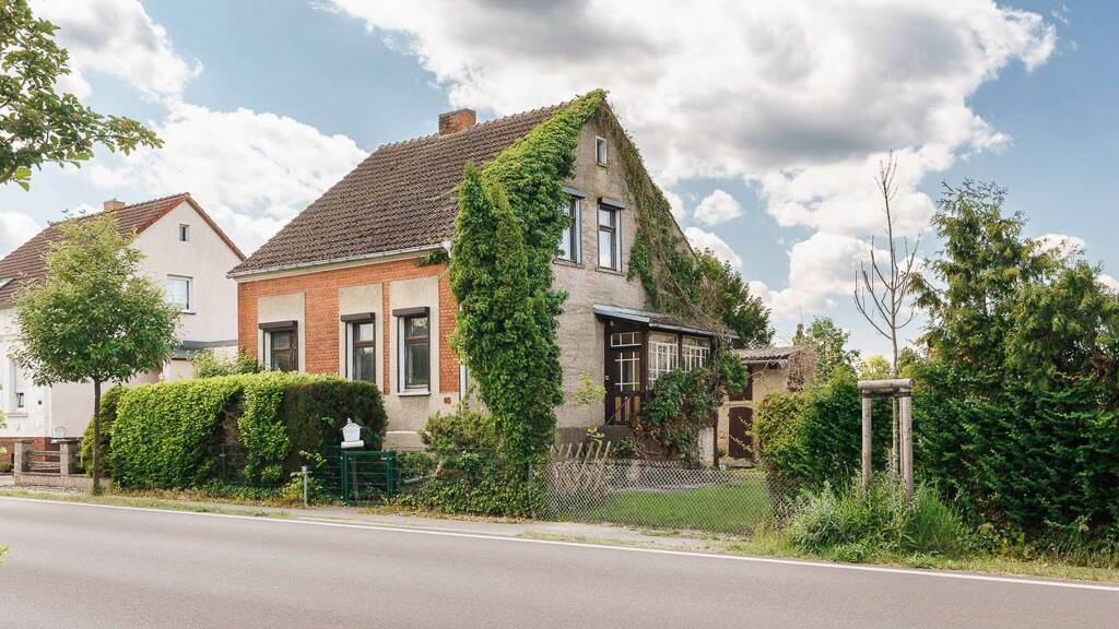 Einfamilienhaus zum Kauf 149.000 € 6 Zimmer 112 m² 1.091 m² Grundstück Rathenow 14712