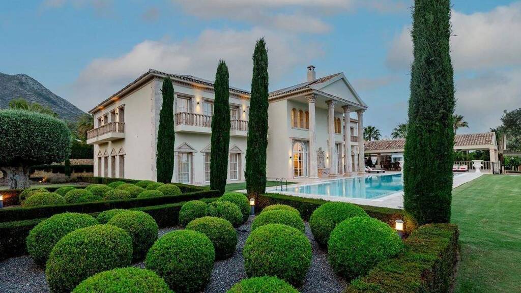 Haus zum Kauf 16.000.000 € 2.002 m² 4.000 m² Grundstück Albarizas 29600