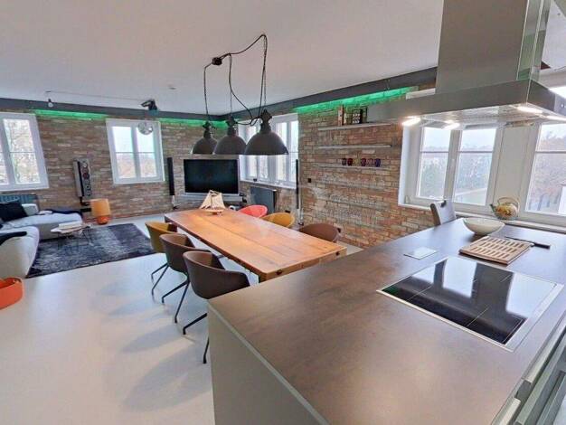 Wohnung zum Kauf 295.000 € 4 Zimmer 137 m² 4. Geschoss Senftenberg 01968