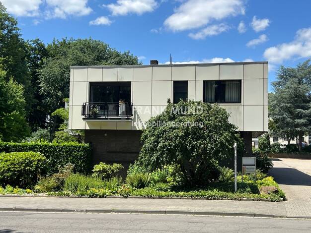 Einfamilienhaus zum Kauf 650.000 € 9 Zimmer 355 m² 607 m² Grundstück Mönchengladbach-Hockstein 41239