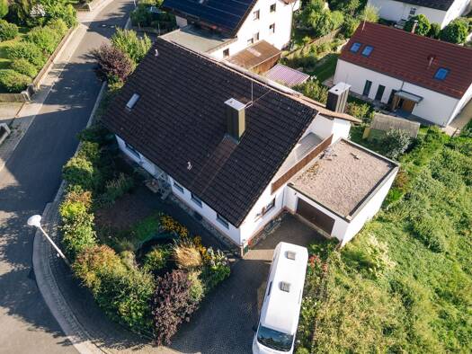 Einfamilienhaus zum Kauf provisionsfrei 790.000 € 14 Zimmer 343 m² 713 m² Grundstück Neumarkt Neumarkt in der Oberpfalz 92318