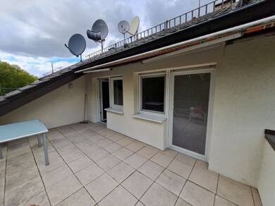 Wohnung zur Miete 795 € 2 Zimmer 78 m² Dachgeschoss, 2. Geschoss frei ab 01.07.2025 Eckenerstraße 36-38 Sontheim - Ost Heilbronn 74081