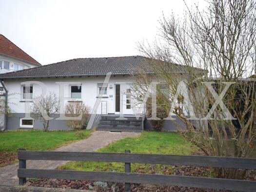 Einfamilienhaus zur Miete 2.800 € 8 Zimmer 160 m² 623 m² Grundstück frei ab sofort Wörsdorf Idstein 65510