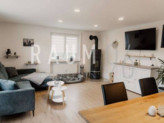 Wohnung zum Kauf 275.000 € 3 Zimmer 109 m² Buch am Forst Lichtenfels 96215
