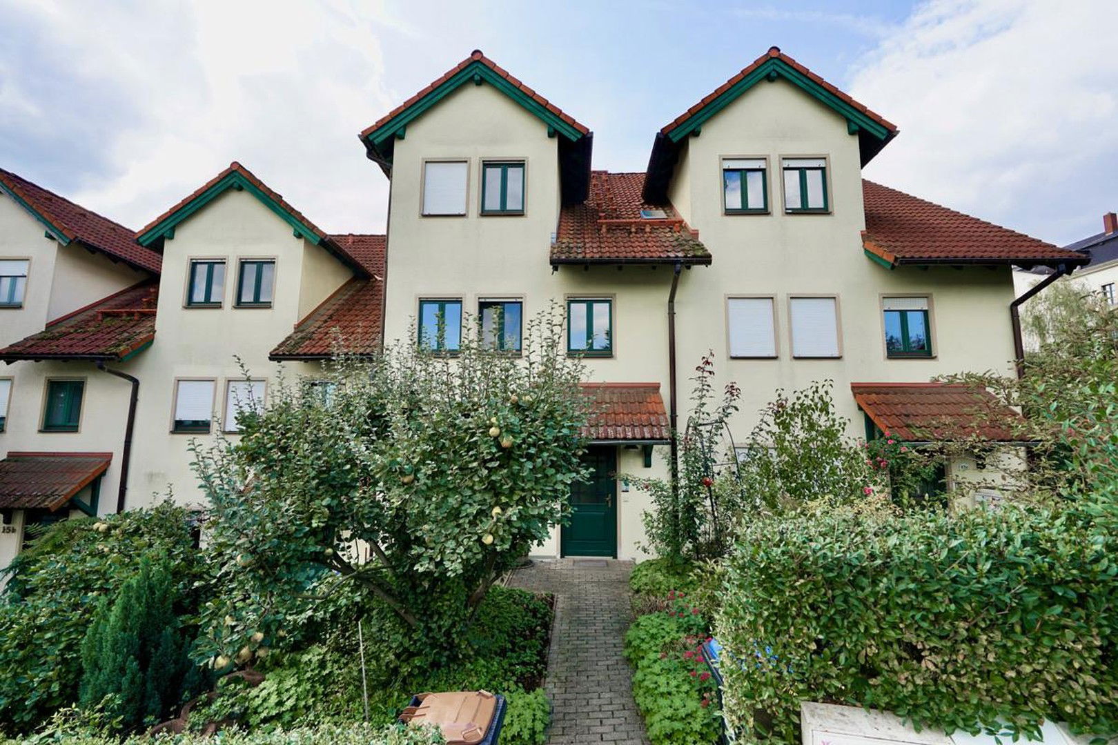 Mehrfamilienhaus zum Kauf provisionsfrei als Kapitalanlage geeignet 375.000 € 190 m²<br/>Wohnfläche 221 m²<br/>Grundstück Wurgwitz Freital 01705