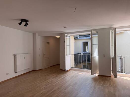 Terrassenwohnung zur Miete 850 € 2 Zimmer 63 m² frei ab sofort Ingolstadt 85049