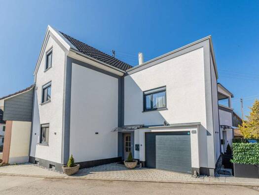 Doppelhaushälfte zum Kauf 499.000 € 5 Zimmer 166 m² 125 m² Grundstück Weiterdingen Hilzingen / Weiterdingen 78247