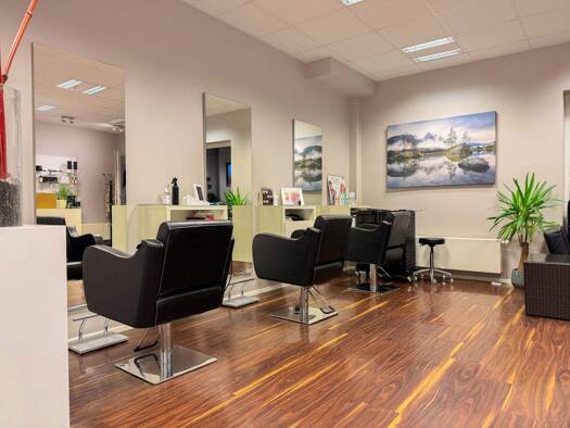 Laden zur Miete 900 € 2 Zimmer 54,5 m² Verkaufsfläche Haar 85540